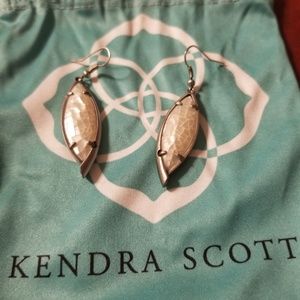 Kendra scott Ivory Crackle Earrings